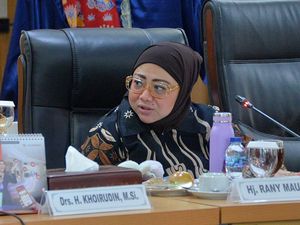 F-Gerindra DKI Dukung Modifikasi Cuaca Cegah Banjir, Singgung Macet Panjang