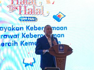 Video: Zulhas Pede PAN Tembus Empat Besar di Pemilu 2029 Video: Zulhas Pede PAN Tembus Empat Besar di Pemilu 2029