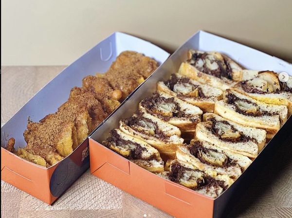 20 Roti Bakar Kekinian Topping Melimpah Ada di Sini!