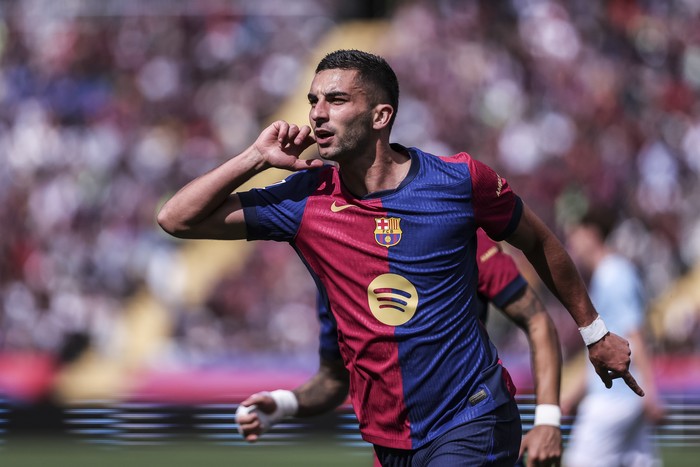 2211003179 BARCELONA, SPAIN - APRIL 19: Ferran Torres of FC Barcelona celebrates scoring the opening goal during the La Liga EA Sports match between FC Barcelona and RC Celta at Estadi Olimpic Lluis Companys on April 19, 2025 in Barcelona, Spain. (Photo By Javier Borrego/Europa Press via Getty Images)