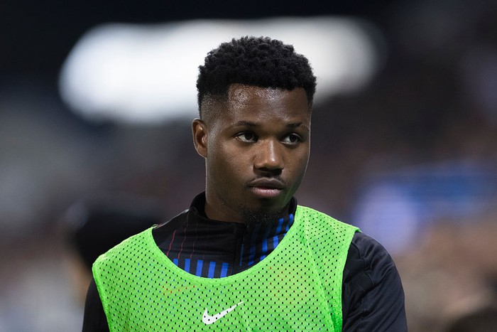 Ansu Fati of Barcelona plays during the La Liga 2024/25 match between Leganes and Barcelona at Butarque Stadium in Madrid, Spain, on April 12. (Photo by Guillermo Martinez)