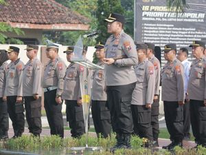 Personel Polisi di Blitar Diingatkan Pentingnya Menjaga Kondusifitas Personel Polisi di Blitar Diingatkan Pentingnya Menjaga Kondusifitas