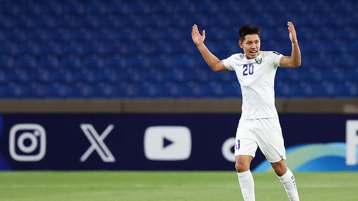 Asilbek Aliev TAIF, SAUDI ARABIA - APRIL 13: Asilbek Aliev #20 of Uzbekistan celebrates his goal during the AFC U17 Asian Cup quarter final between Uzbekistan and United Arab Emirates at King Fahd Sports City Stadium on April 13, 2025 in Taif, Saudi Arabia. (Photo by Zhizhao Wu/Getty Images)