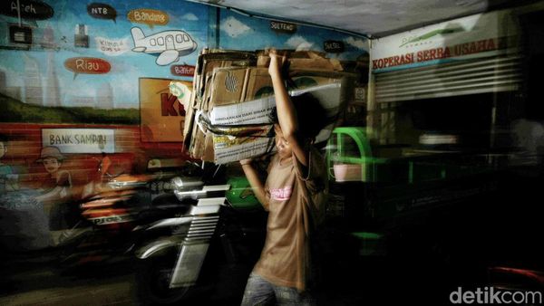 Bank Sampah Induk Kumala Bantu Anak Jalanan Hidup Lebih Baik