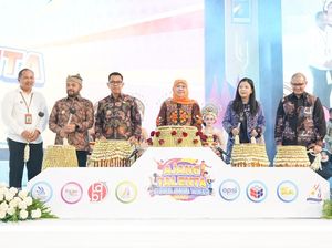 Khofifah Optimistis Prestasi Siswa Jatim Makin Moncer Songsong 2045 Khofifah Optimistis Prestasi Siswa Jatim Makin Moncer Songsong 2045