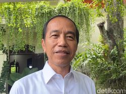 Saat Jokowi Diutus Prabowo Hadiri Pemakaman Paus