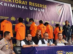 Ormas Depok Aniaya Polisi-Bakar Mobil gegara Tak Terima Ketua Diringkus