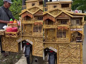 Kreatif! Gerobak Pentol Goreng Ini Berbentuk Rumah Mewah yang Artistik Kreatif! Gerobak Pentol Goreng Ini Berbentuk Rumah Mewah yang Artistik