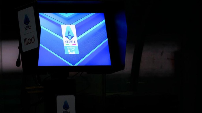OLIMPICO STADIUM, ROME, ITALY - 2025/01/26: The Video Assistant referee (VAR) monitor during the Serie A football match between SS Lazio and ACF Fiorentina. Fiorentina won 2-1 over Lazio. (Photo by Andrea Staccioli/Insidefoto/LightRocket via Getty Images)