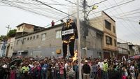 Melihat Prosesi Pembakaran Yudas di Venezuela