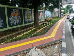 Mural Si Pitung hingga Oren Man Hiasi Pedestrian Pondok Pinang Mural Si Pitung hingga Oren Man Hiasi Pedestrian Pondok Pinang