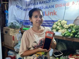 Agen BRILink Jadi Jaring Pengaman Nuryati di Tengah Tantangan Ekonomi Agen BRILink Jadi Jaring Pengaman Nuryati di Tengah Tantangan Ekonomi