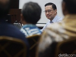 Video: iPad-Macbook Disita, Tom Lembong Akan Tulis Tangan Pleidoinya