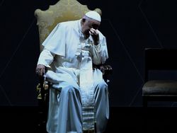 Mengenang Paus Fransiskus: Kunjungan ke Indonesia, Nominasi Nobel, dan Pendidikannya