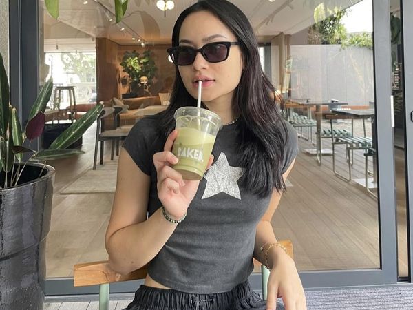 Pesona Satine Zaneta, Anak Abimana Aryasatya yang Hobi Minum Matcha