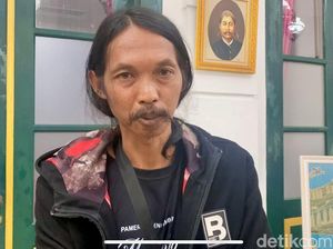 Cerita Seniman Pembuat Patung Biawak Mirip Asli di Wonosobo Cerita Seniman Pembuat Patung Biawak Mirip Asli di Wonosobo
