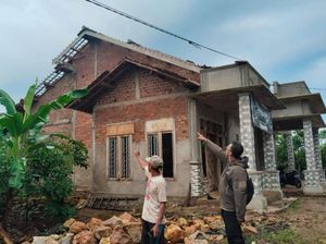 21 Rumah di Lampung Rusak Usai Diterjang Angin Puting Beliung 21 Rumah di Lampung Rusak Usai Diterjang Angin Puting Beliung