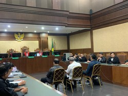 3 Hakim Pembebas Ronald Tannur Jalani Sidang Vonis Hari Ini