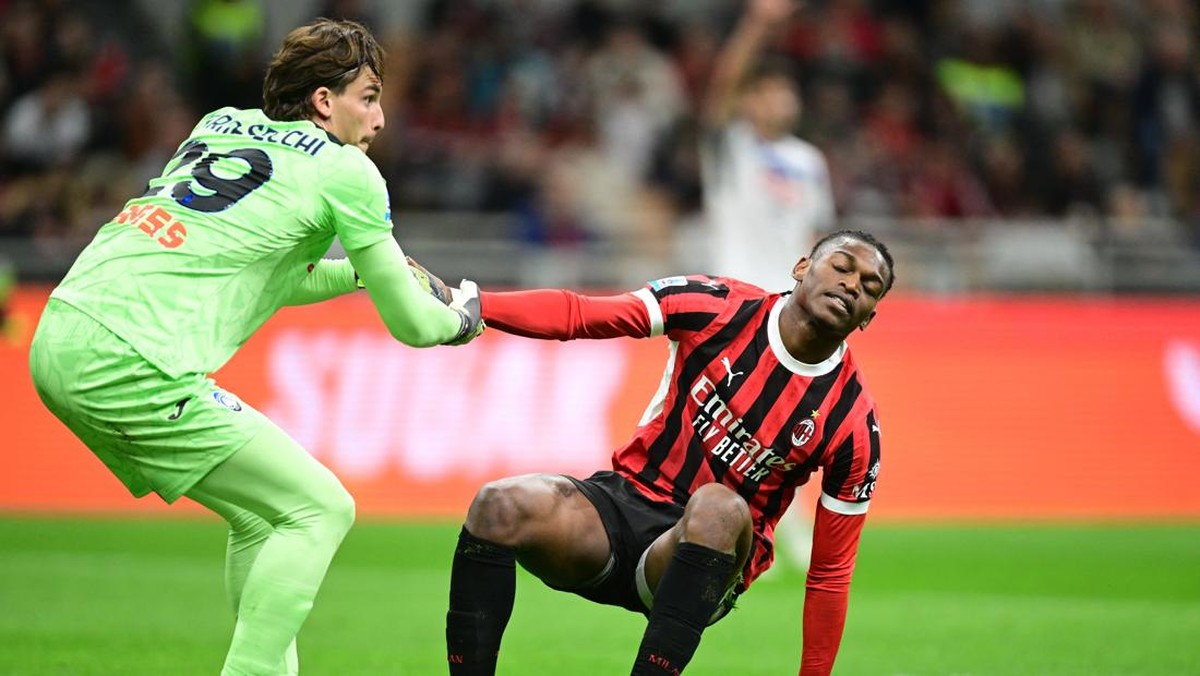 AC Milan lagi memble setiap jumpa tim-tim besar (REUTERS/Daniele Mascolo)