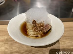 Baru di Senayan! Food Court Jepang Tawarkan Ramen hingga Cheesecake Baru di Senayan! Food Court Jepang Tawarkan Ramen hingga Cheesecake