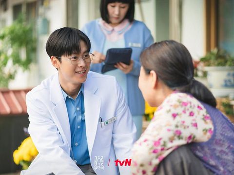 Gong Myung di Second Shot at Love/ Foto: instagram.com/tvn_drama