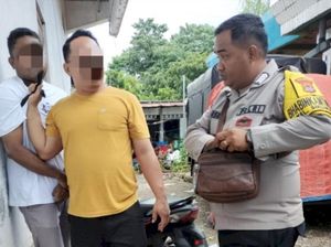 Guru Honorer di Kupang Terekam CCTV Curi Sembako Guru Honorer di Kupang Terekam CCTV Curi Sembako