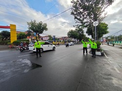 Kapolres Klaten Tembus Hujan Patroli Keliling hingga Ikut Atur Lalu Lintas