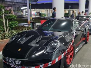 Kejagung Sita 2 Kapal-3 Mobil Mewah Tersangka Kasus Vonis Lepas Ekspor Migor