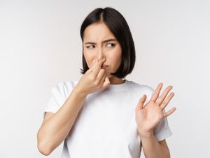 Menahan Kentut dan Efek Samping untuk Kesehatan Menahan Kentut dan Efek Samping untuk Kesehatan