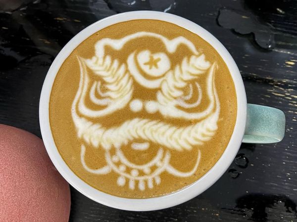 Keren! 10 Latte Art Buatan Barista Juara Dunia, Barongsai hingga Jerapah