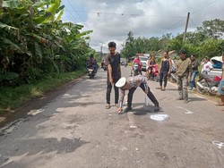 Kijang Tabrak Motor di Muara Enim, 1 Orang Tewas