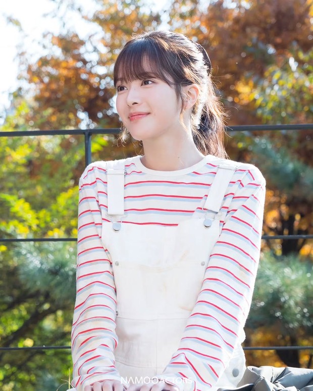 Potret Roh Jeong Eui di drama 'Crushlogy 101'/ Foto: instagram.com/namooactors Potret Roh Jeong Eui di drama 'Crushlogy 101'