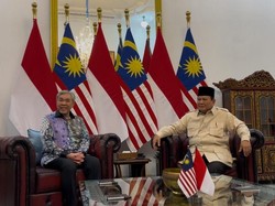 Prabowo Bahas Tarif Trump hingga Gaza Saat Bertemu Wakil PM Malaysia