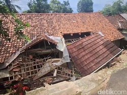Video: Parahnya Bencana Tanah Bergerak di Sirampog Brebes, 112 Rumah Rusak