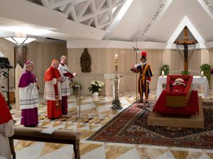 Dunia Hari Ini: Vatikan Rilis Foto Terbaru Paus dan Umumkan Tanggal Pemakaman