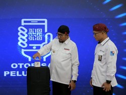 Dukung Aplikasi BBS Sekolah, Bupati Fauzi Ingin Pelajar Melek Finansial