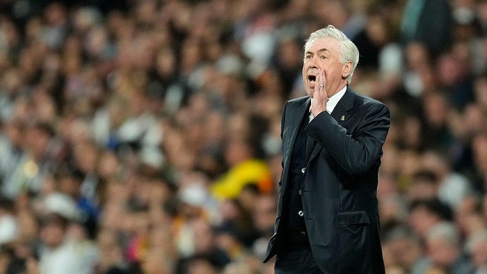 Carlo Ancelotti Carlo Ancelotti head coach of Real Madrid gives instructions during the LaLiga match between Real Madrid CF and Athletic Club at Estadio Santiago Bernabeu on April 20, 2025 in Madrid, Spain. (Photo by Jose Breton/Pics Action/NurPhoto via Getty Images)