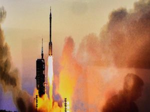 Video: Momen Pesawat Antariksa Shenzhou-20 China Sukses Meroket Video: Momen Pesawat Antariksa Shenzhou-20 China Sukses Meroket