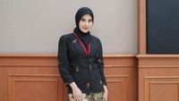 Gaya Hijab & Kebaya Artis Jadi Ibu Pejabat di Hari Kartini, Syahnaz Vs Margin