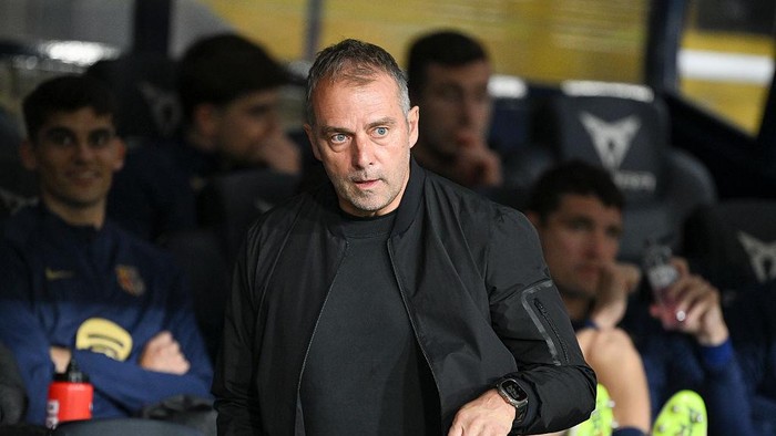 BARCELONA, SPAIN - APRIL 22: Hansi Flick, Head Coach of FC Barcelona, looks on prior to the La Liga EA Sports match between FC Barcelona and RCD Mallorca at Estadi Olimpic Lluis Companys on April 22, 2025 in Barcelona, Spain. (Photo by David Ramos/Getty Images)