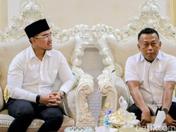Kaesang Silaturahmi ke Bupati Ponorogo: Sowan Saja, Nawarin Ikan Koi