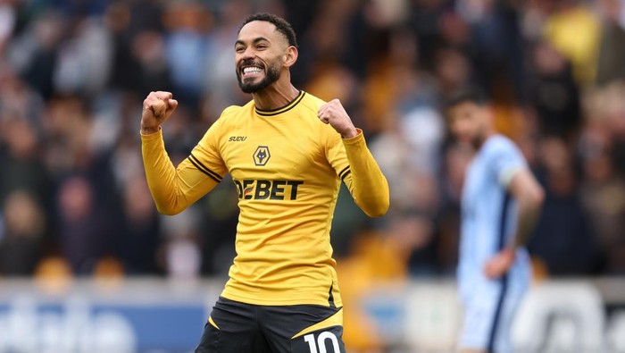 matheus cunha liga inggris wolverhampton wanderers premier league wolves vs tottenham hotspur WOLVERHAMPTON, ENGLAND - APRIL 13: Matheus Cunha of Wolverhampton Wanderers celebrates scoring his teams fourth goal during the Premier League match between Wolverhampton Wanderers FC and Tottenham Hotspur FC at Molineux on April 13, 2025 in Wolverhampton, England. (Photo by Wolverhampton Wanderers FC/Wolves via Getty Images)