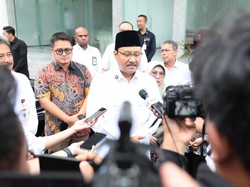 Kemensos Usulkan Soeharto & Gus Dur Jadi Pahlawan Nasional Tahun Ini