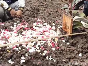 Fakta Pilu Raka Ditinggal Mati Ayah Saat Tidur di Kontrakan Bandung