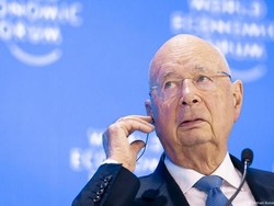 Pemimpin World Economic Forum Klaus Schwab Resmi Mengundurkan Diri