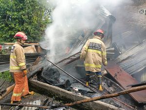 Warung Makan di Gabusan Bantul Ludes Terbakar