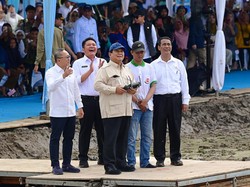 Prabowo Sebut RI Bikin 105 Ribu Ha Sawah Modern, Tanam Padi Pakai Drone