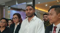 Rayen Pono Anggap Pintu Damai dengan Ahmad Dhani Tak Pernah Ada
