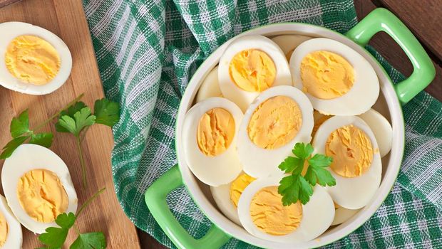 Telur rebus/ Foto: Freepik.com/timolina