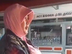 Heboh Pria di Gorontalo Pakai Jilbab Berkeliaran di Jalan, Polisi-MUI Soroti